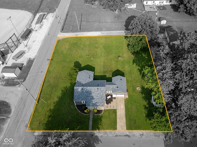 900 N College St N, Veedersburg, IN 47987 - aerial view of property's location with property parcel outlined