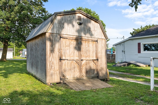 900 N College St N, Veedersburg, IN 47987 - view of shed