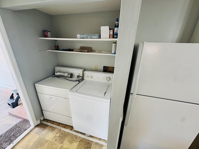 4408 Clovelly Ct, Indianapolis, IN 46254 - washroom featuring independent washer and dryer