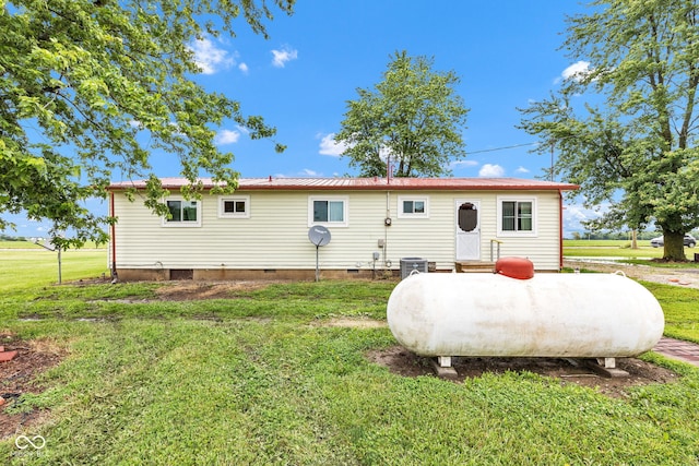10965 W Base Line Rd, Jamestown, IN 46147 - rear view of house featuring a lawn, crawl space, and entry steps
