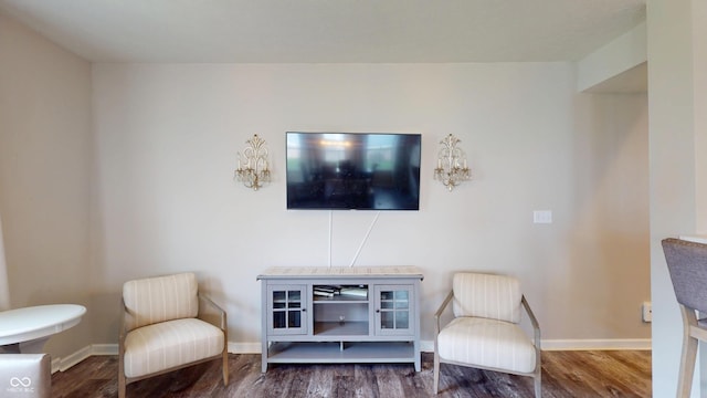 16551 Branham Dr, Fishers, IN 46040 - living area featuring wood finished floors and baseboards