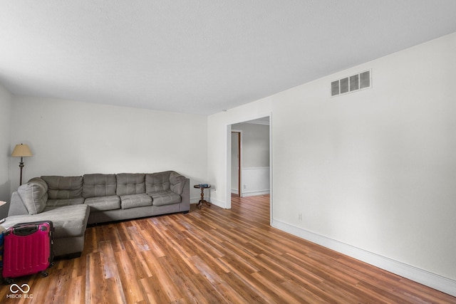 925 W Hancock Rd, Scottsburg, IN 47170 - living area featuring wood finished floors and baseboards