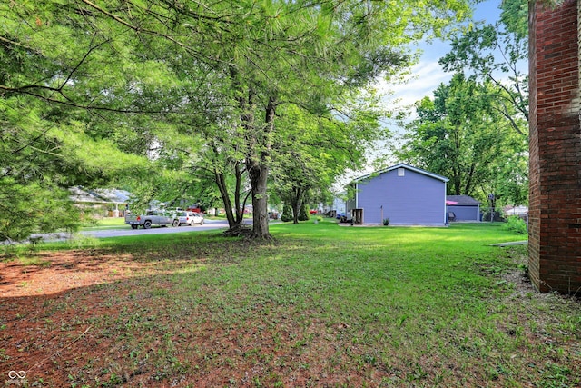 8920 Caminito Rd, Indianapolis, IN 46234 - view of grassy yard