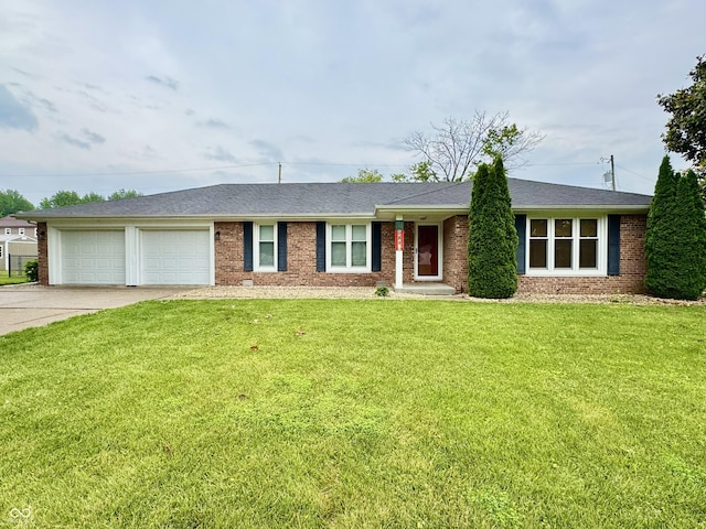 584 Camelot Dr, Seymour, IN 47274 - photo 1