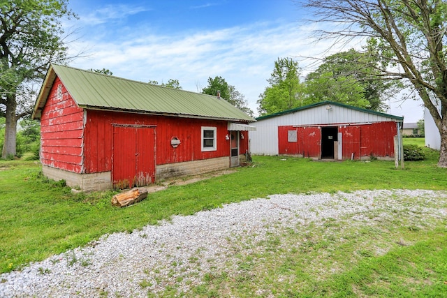 12471 N 100 E, Alexandria, IN 46001 - view of pole building with a lawn