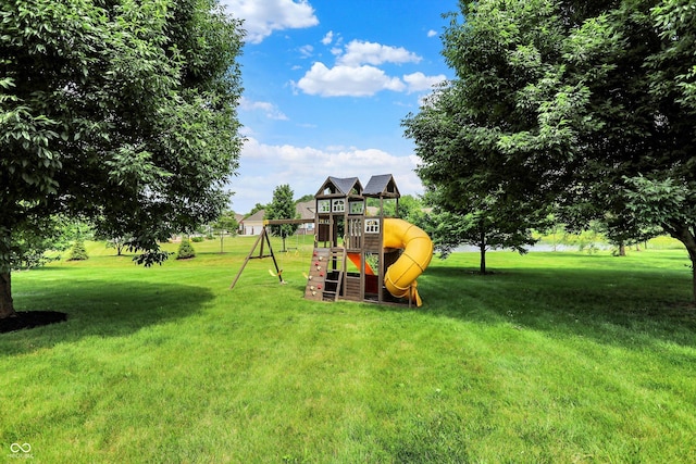 13191 Roma, Carmel, IN 46074 - view of play area with a yard