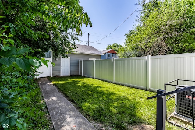 3045 Ruckle St, Indianapolis, IN 46205 - view of yard featuring a storage shed