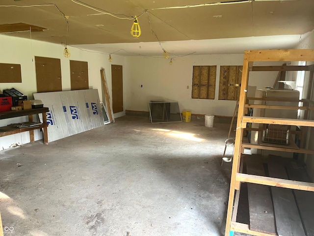 7721 Hollybrook Ln, Indianapolis, IN 46227 - view of garage
