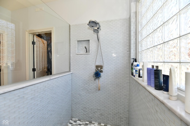 7413 Misty Woods Ln, Indianapolis, IN 46237 - bathroom with a walk in shower