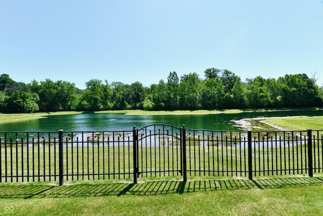7413 Misty Woods Ln, Indianapolis, IN 46237 - water view