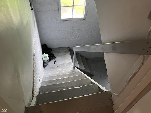 1131 N Main St, Rushville, IN 46173 - view of stairway