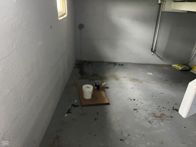1131 N Main St, Rushville, IN 46173 - view of below grade area