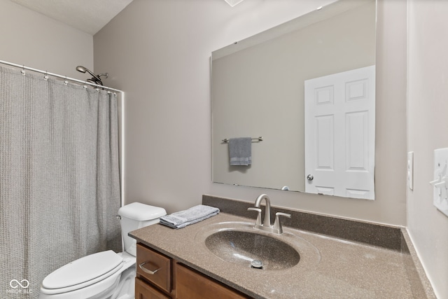 4434 Hickory Ridge Blvd, Greenwood, IN 46143 - full bathroom featuring vanity and curtained shower
