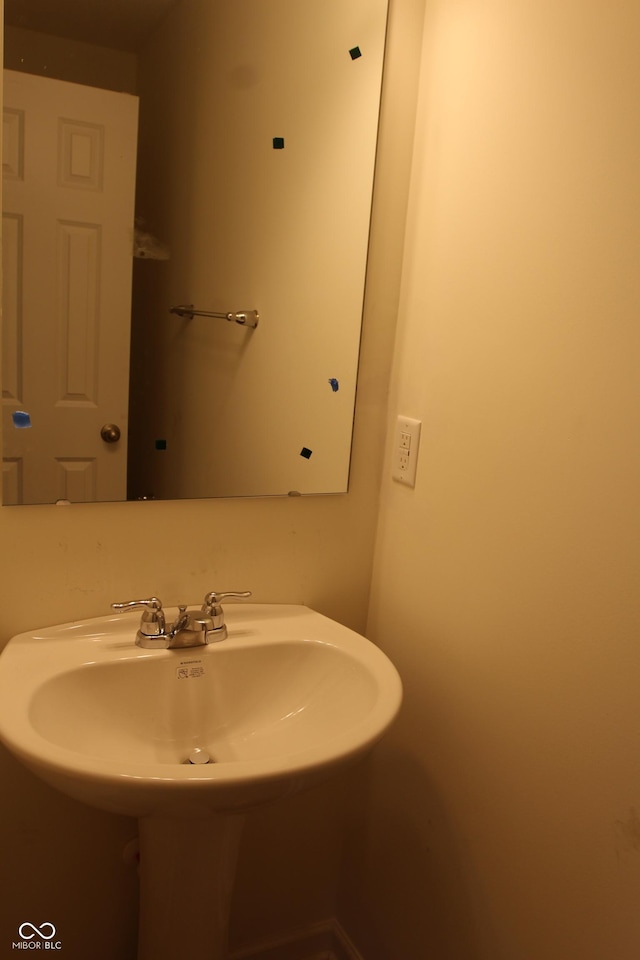 1029 E Brandy Blvd E, Ellettsville, IN 47429 - bathroom featuring a sink