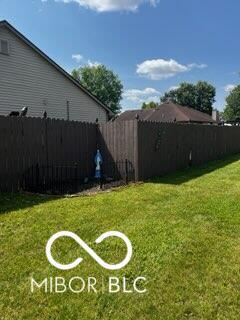 241 Deborah Ln, Whiteland, IN 46184 - view of yard