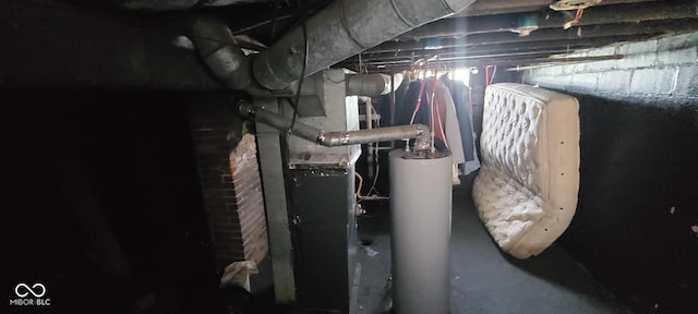 435 N Rural St NE, Indianapolis, IN 46201 - utilities featuring water heater