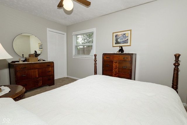 13 Fairlane Dr, Brownsburg, IN 46112 - bedroom featuring carpet, a closet, a ceiling fan, and a textured ceiling