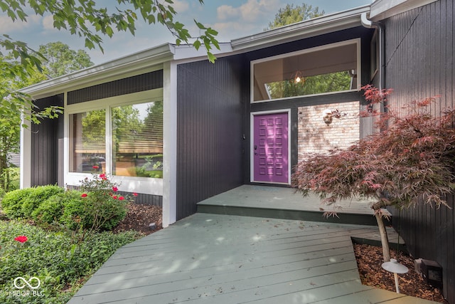 2608 S Trotters Run, Bloomington, IN 47401 - doorway to property with a wooden deck