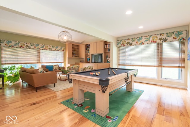 2608 S Trotters Run, Bloomington, IN 47401 - playroom with healthy amount of natural light, billiards, light wood finished floors, lofted ceiling, and recessed lighting
