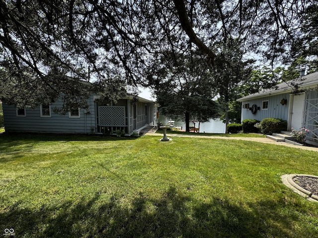 8664 S Nash Dr, Nineveh, IN 46164 - view of grassy yard