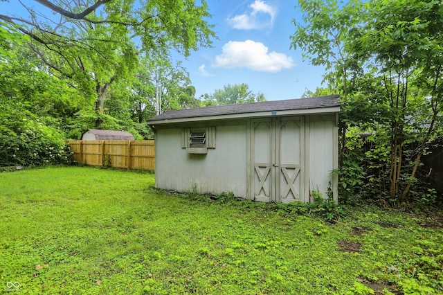 4340 Ashbourne Ln, Indianapolis, IN 46226 - view of shed