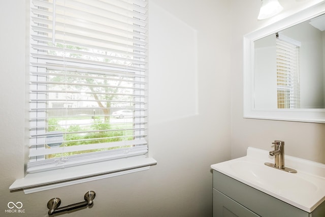8310 Becks Mill Ln, Indianapolis, IN 46113 - bathroom with vanity