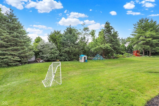 9653 Cypress Way, Carmel, IN 46032 - view of yard