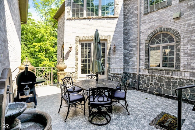 11557 Willow Springs Dr, Zionsville, IN 46077 - view of patio / terrace with outdoor dining space