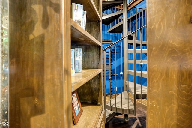 11557 Willow Springs Dr, Zionsville, IN 46077 - view of stairs