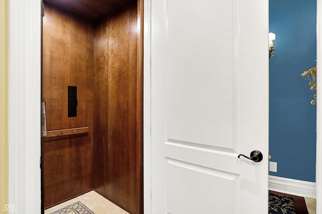 11557 Willow Springs Dr, Zionsville, IN 46077 - elevator
