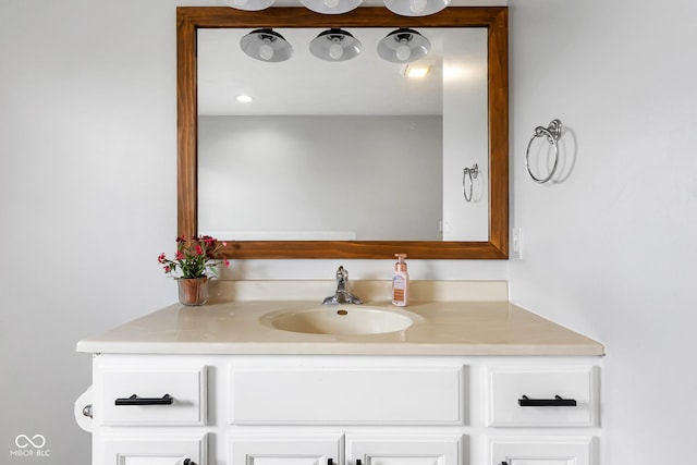 2872 N Prairie Stream Way, Columbus, IN 47203 - bathroom featuring vanity