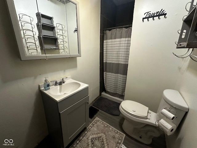 209 N Middle St, Spencer, IN 47460 - full bathroom featuring vanity and curtained shower