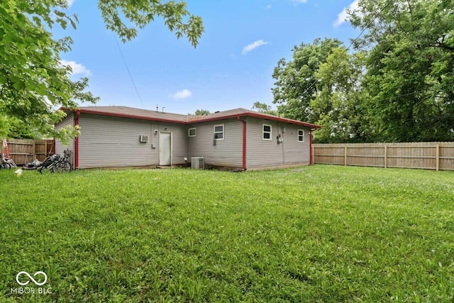 2610 Caroline Ave, Indianapolis, IN 46218 - rear view of property