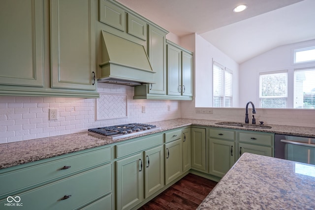 6471 W Clearview Dr, Mccordsville, IN 46055 - kitchen featuring appliances with stainless steel finishes, green cabinetry, custom range hood, lofted ceiling, and dark wood finished floors