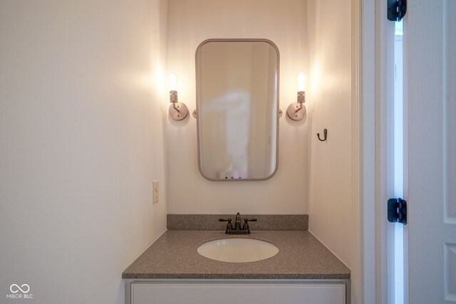 6471 W Clearview Dr, Mccordsville, IN 46055 - bathroom with vanity