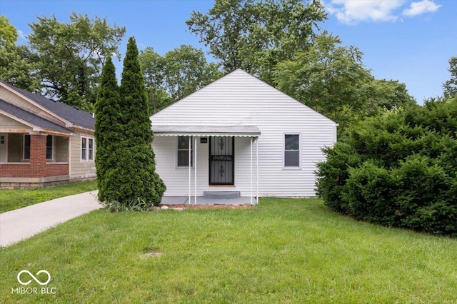 4310 Crittenden Ave, Indianapolis, IN 46205 - bungalow-style house featuring a front yard