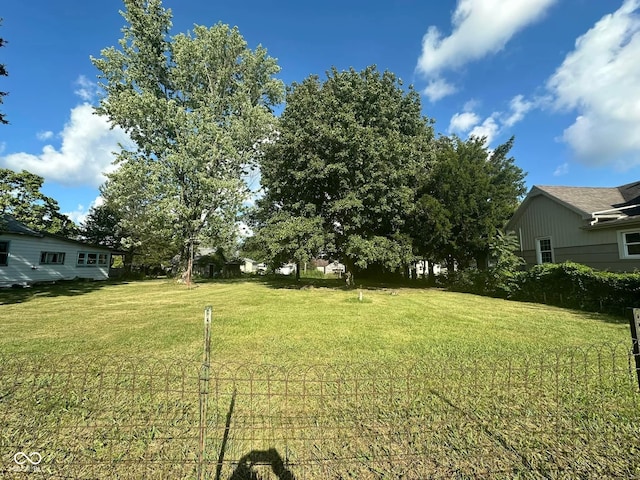 815 N 12th St, Elwood, IN 46036 - photo 6