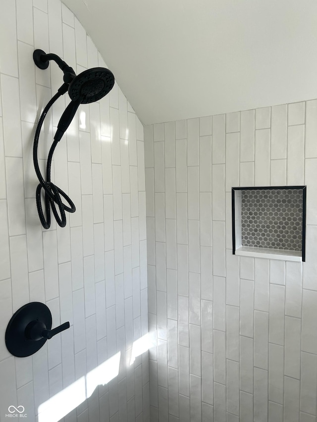 2631 Mcleay Dr, Indianapolis, IN 46220 - bathroom view of tiled shower