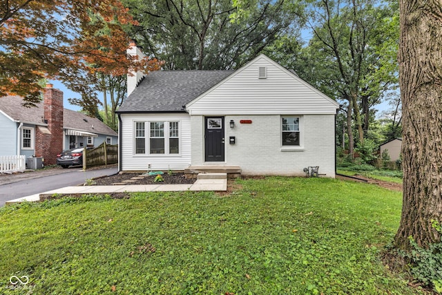 2631 Mcleay Dr, Indianapolis, IN 46220 - photo 3
