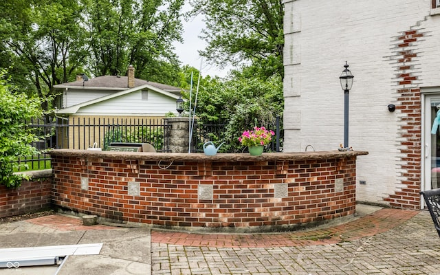 7743 Camelback Dr, Indianapolis, IN 46250 - view of patio