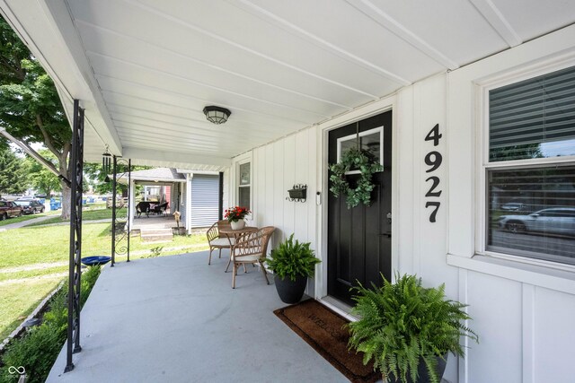 4927 Caroline Ave, Indianapolis, IN 46205 - photo 2