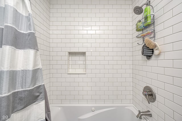 6143 Schoolwood Dr, Indianapolis, IN 46224 - full bath with shower / bath combo with shower curtain