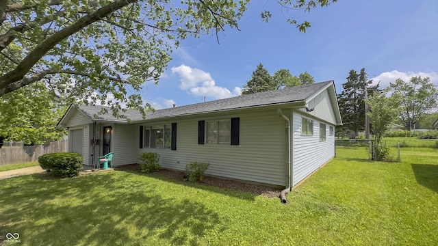 3019 E Berwyn St, Indianapolis, IN 46203 - single story home featuring an attached garage and roof with shingles