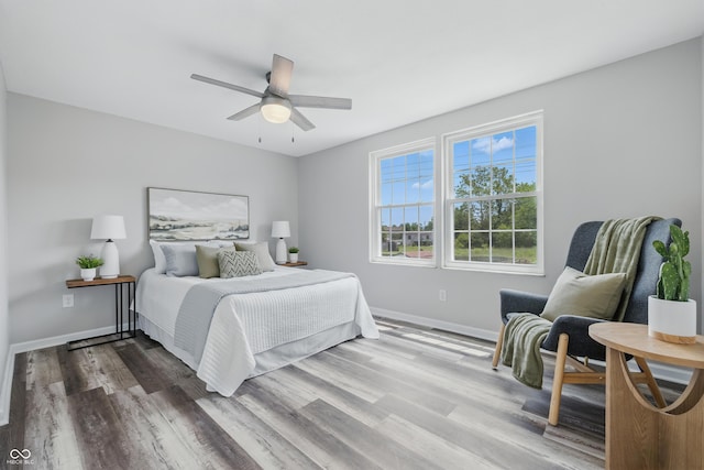 5503 Antoneli Ln, Indianapolis, IN 46237 - bedroom with wood finished floors and ceiling fan