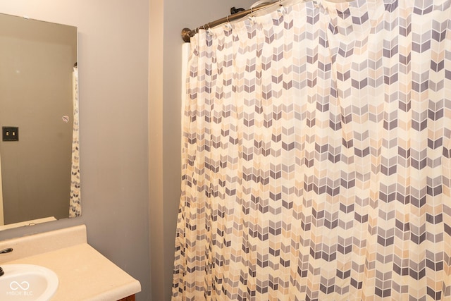 6585 Dunsdin Dr, Plainfield, IN 46168 - bathroom with vanity and curtained shower