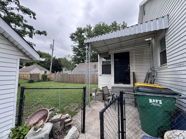1768 N Lynhurst Dr, Speedway, IN 46224 - view of patio with a gate