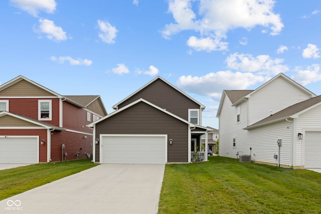 2733 Lamar Dr, Whitestown, IN 46075 - traditional-style home featuring a front lawn, concrete driveway, and a garage
