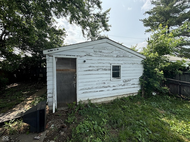 1226 Hiatt St, Indianapolis, IN 46221 - view of outbuilding