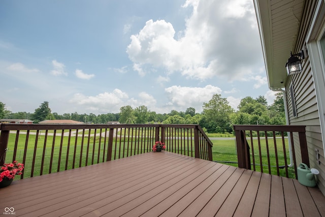 8090 N State Highway 7, Elizabethtown, IN 47232 - deck featuring a yard