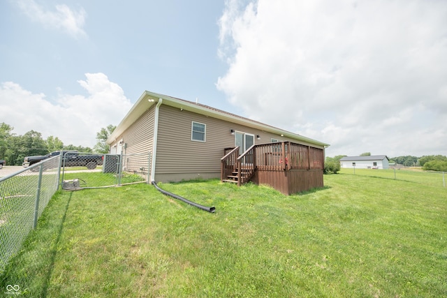 8090 N State Highway 7, Elizabethtown, IN 47232 - rear view of house with a deck